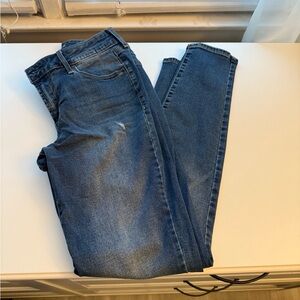 OLD NAVY ROCKSTAR SUPER SKINNY JEAN